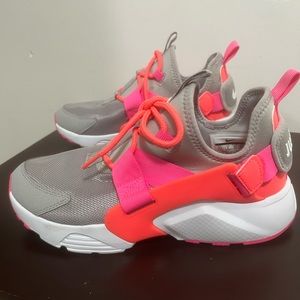 Huarache Low City Women’s Sneaker